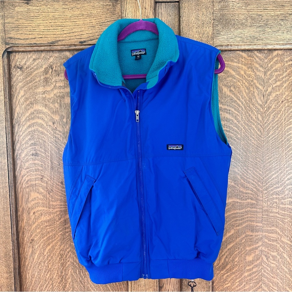 Vintage Unisex Patagonia Vest with Fleece Lining in Blue / Green Size Medium